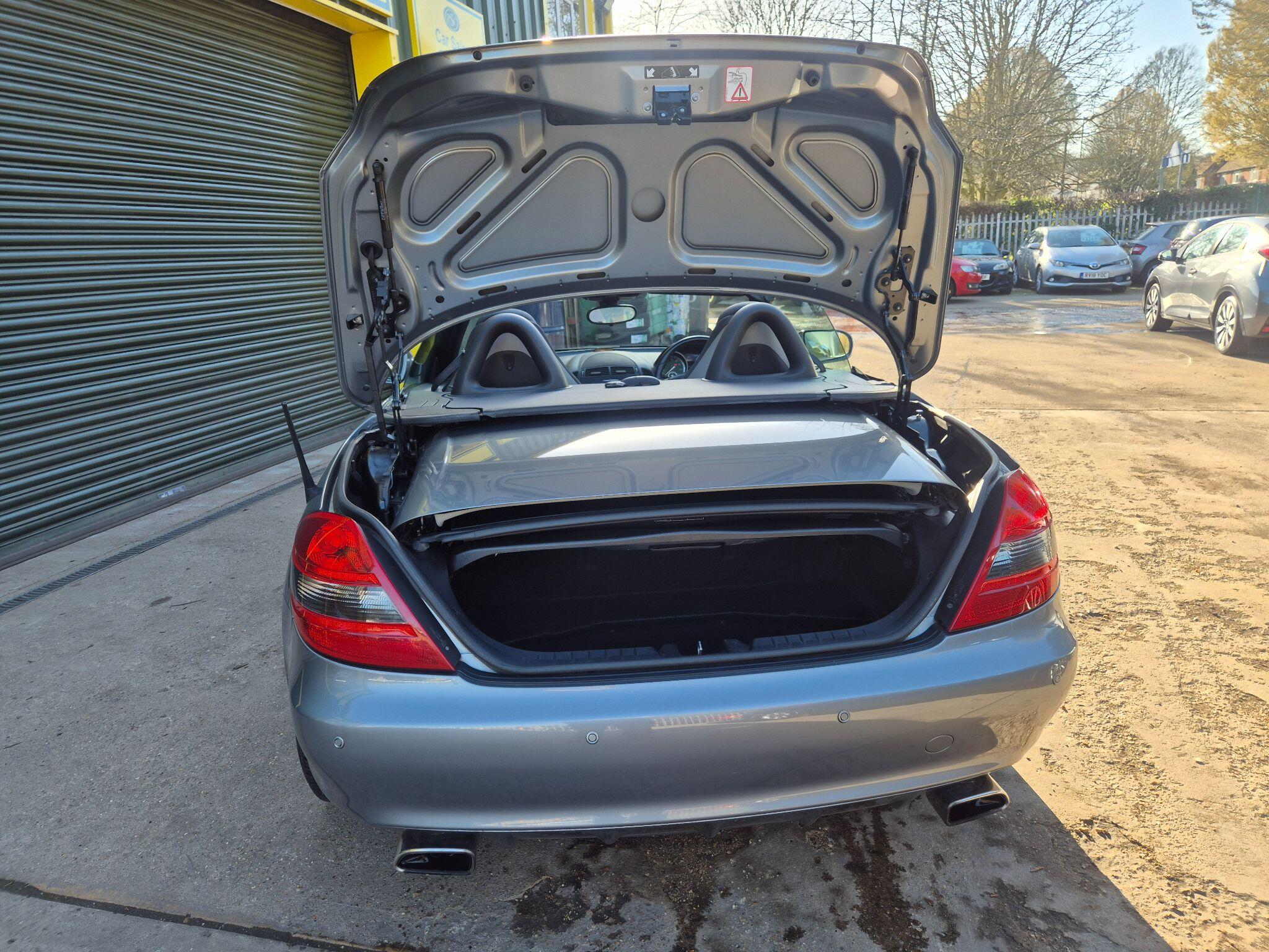 Mercedes-Benz SLK