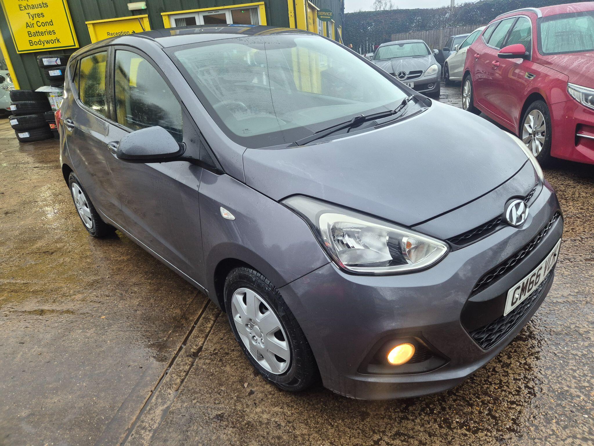 Hyundai i10