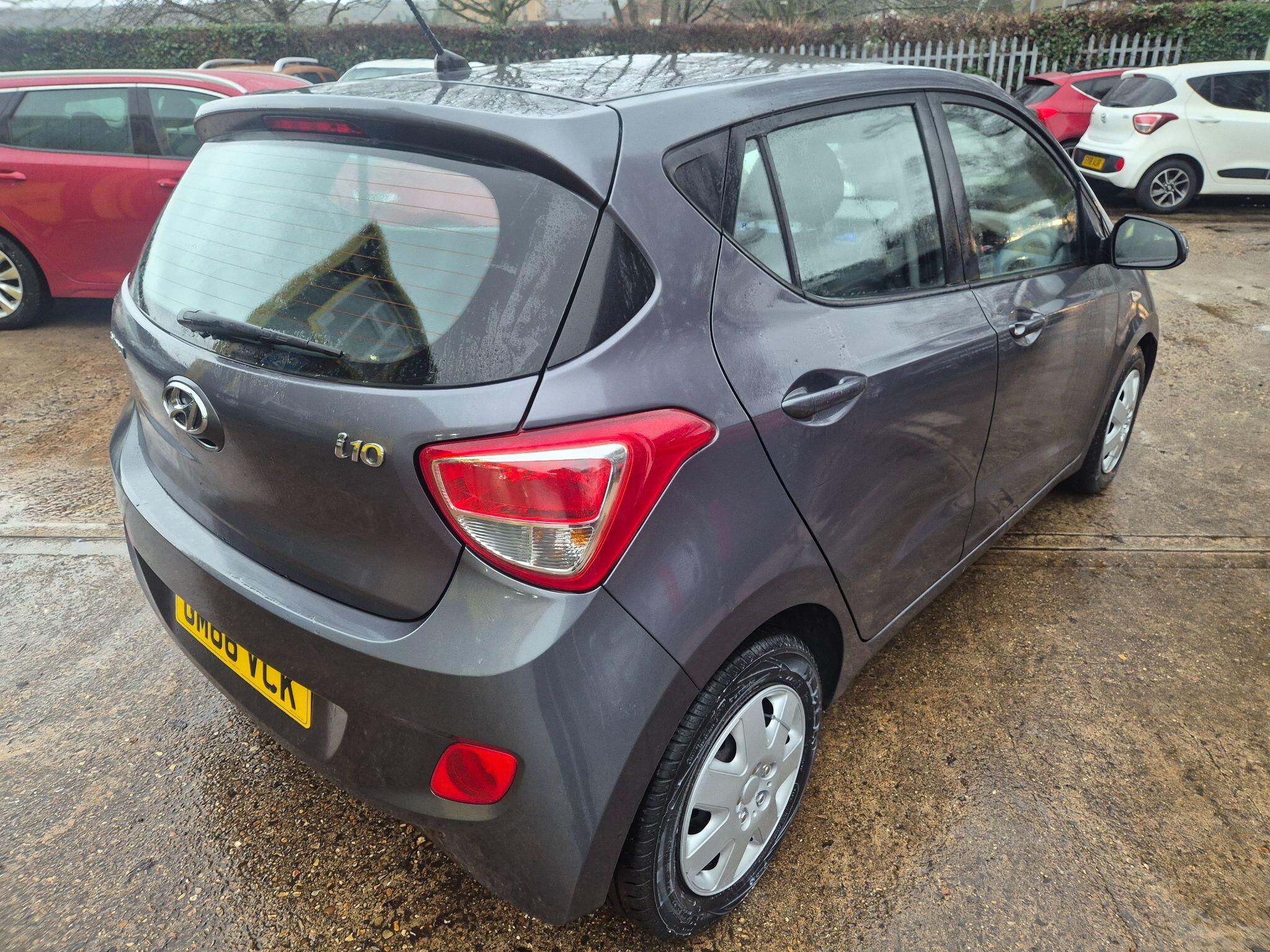 Hyundai i10
