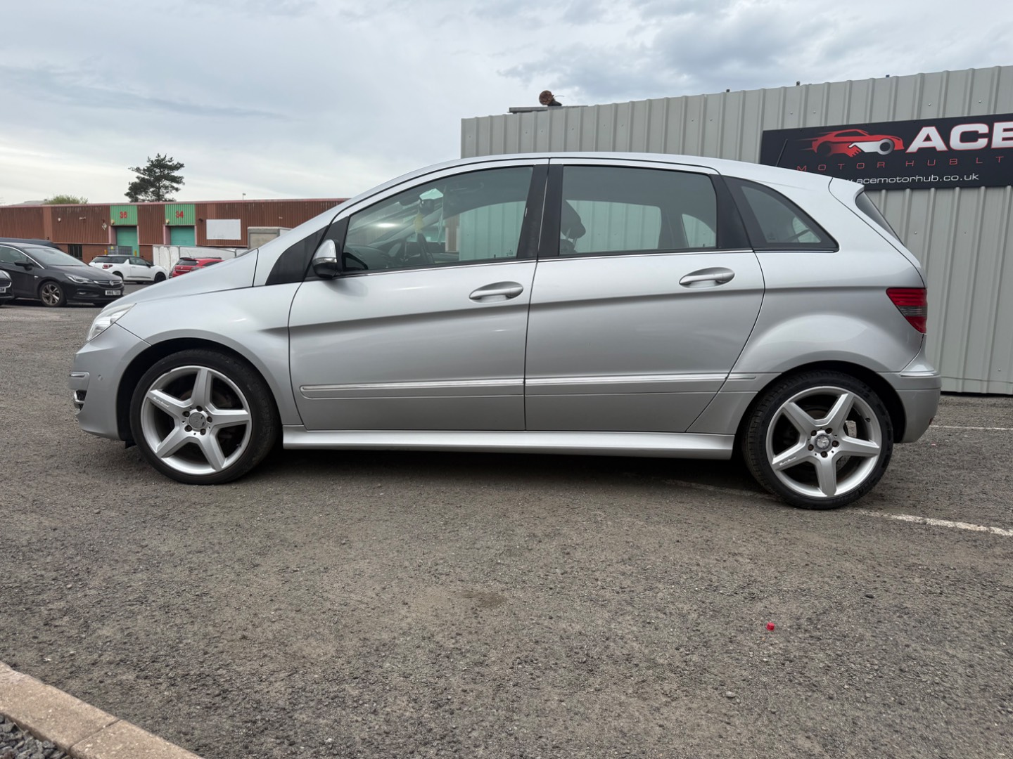 Mercedes-Benz B Class