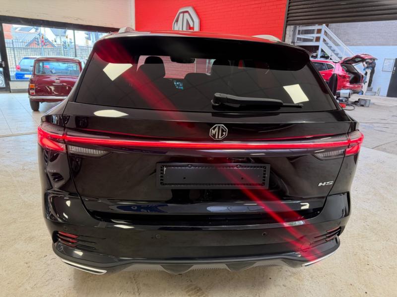 MG Motor UK HS