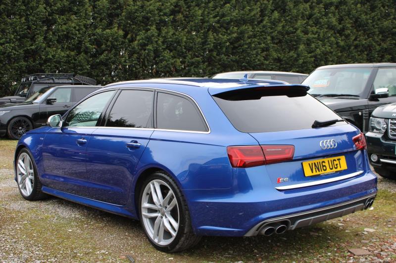 Audi S6 Avant