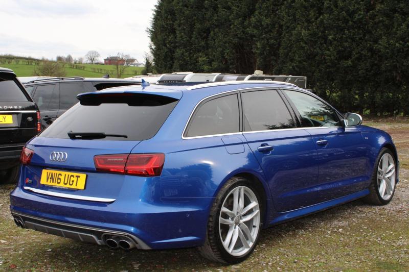 Audi S6 Avant