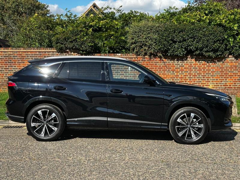 MG Motor UK HS