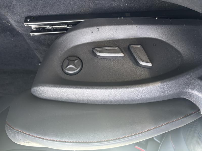 MG Motor UK HS