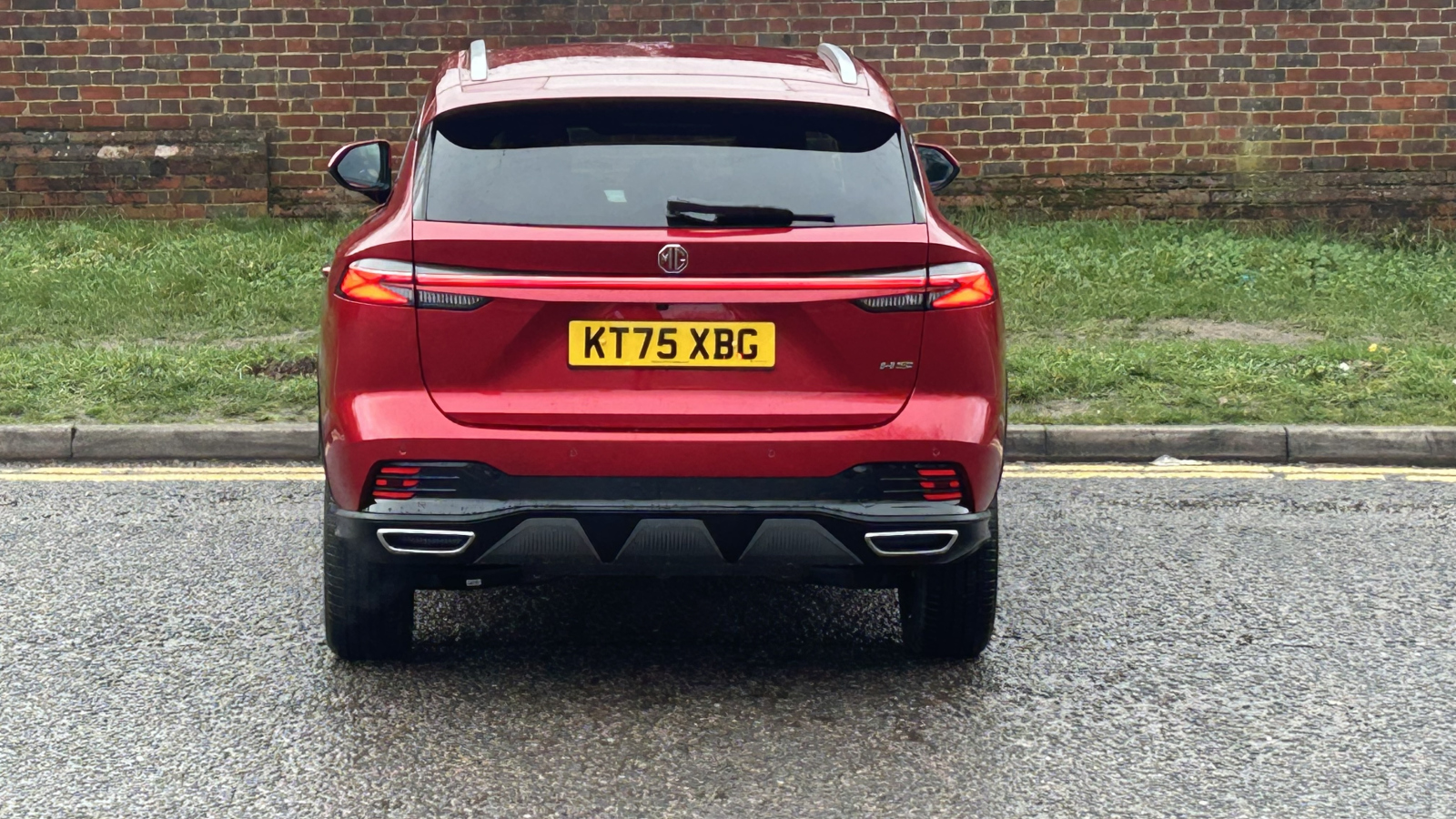 MG Motor UK HS