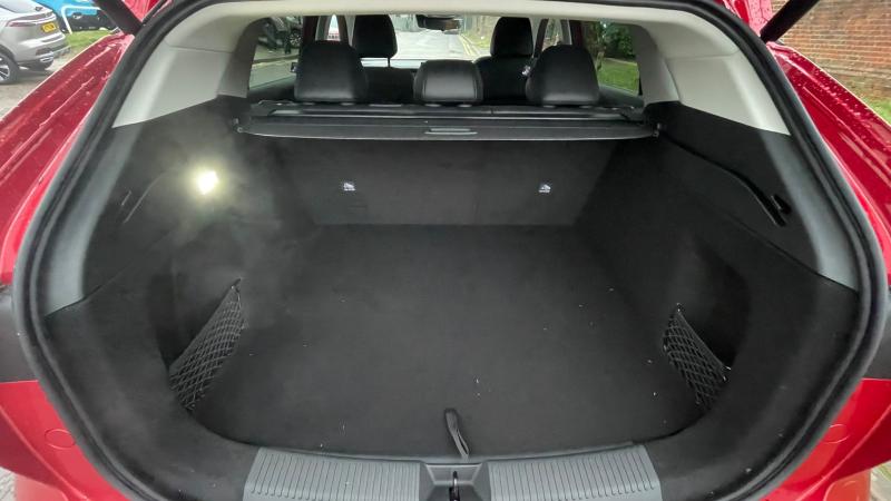 MG Motor UK HS