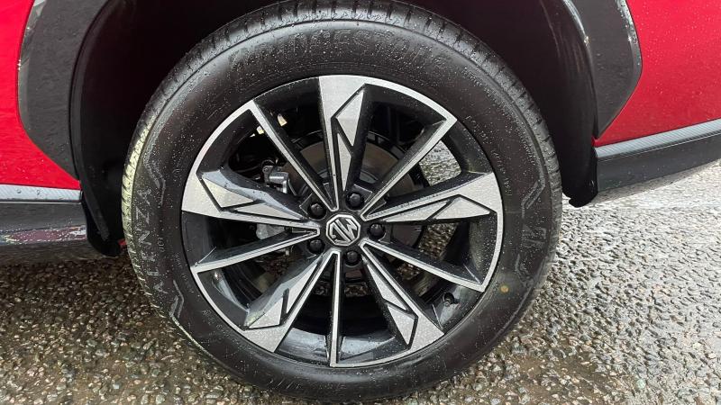 MG Motor UK HS