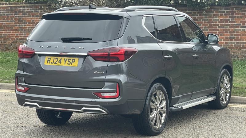 KGM Rexton