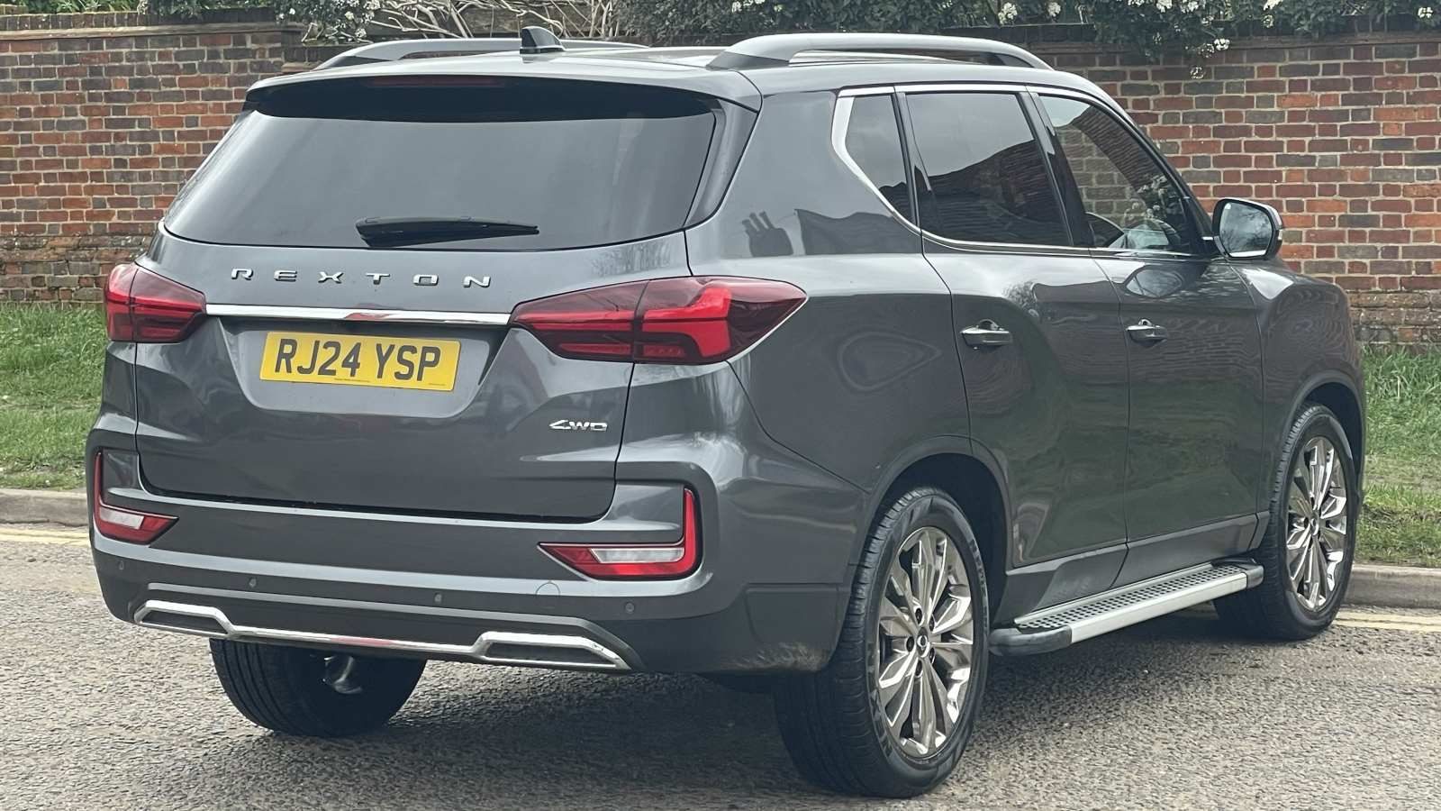KGM Rexton