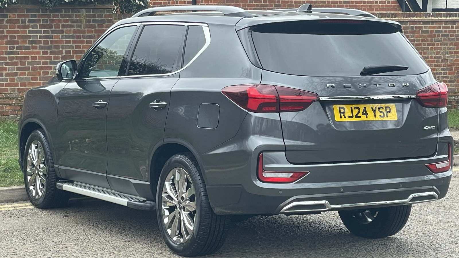 KGM Rexton