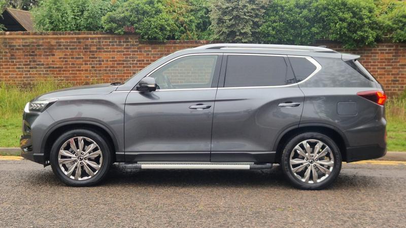 KGM Rexton