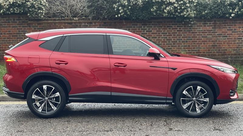 MG Motor UK HS
