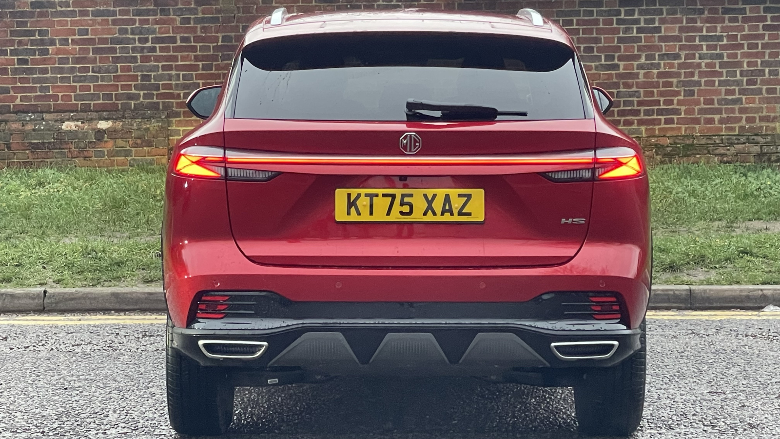 MG Motor UK HS