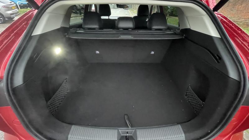 MG Motor UK HS
