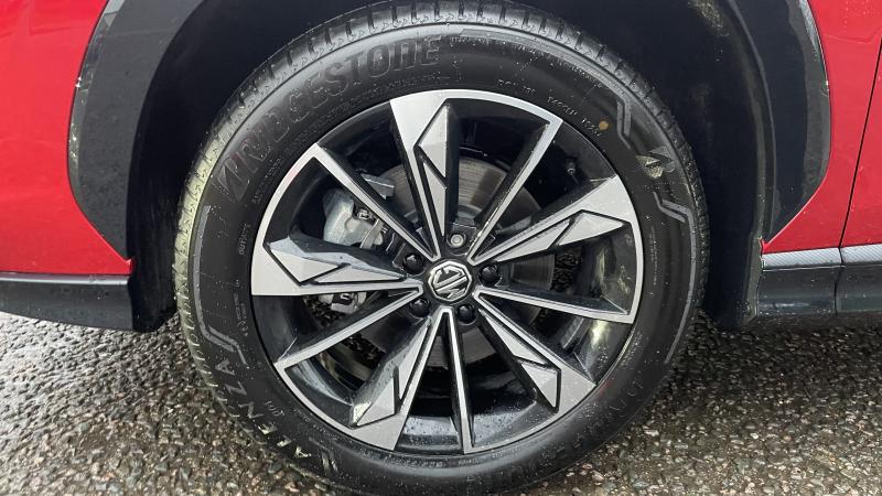 MG Motor UK HS
