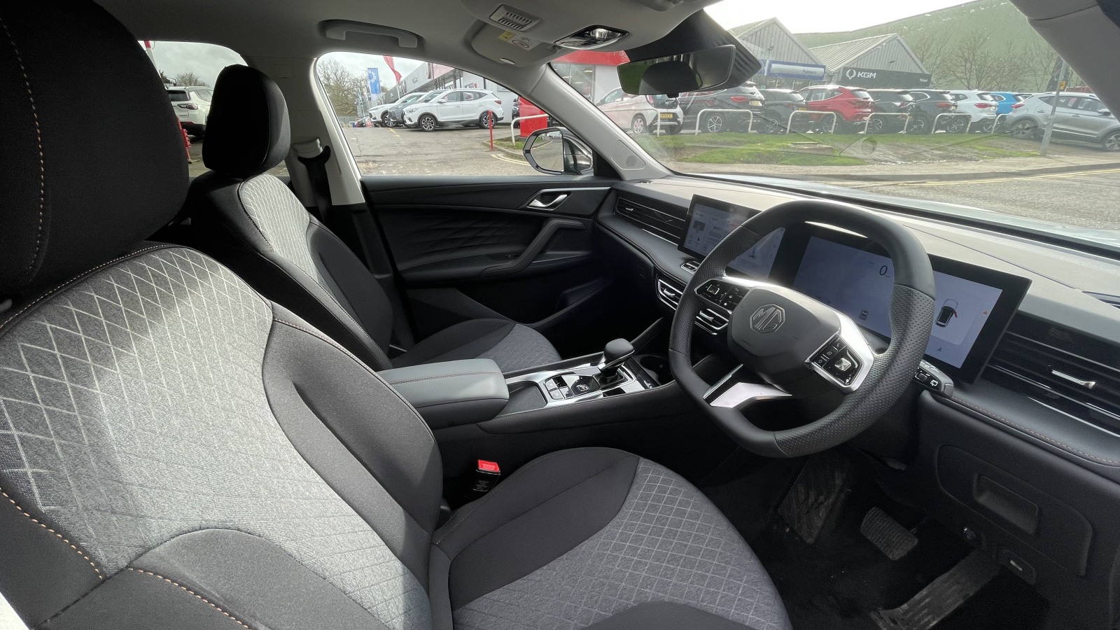MG Motor UK HS