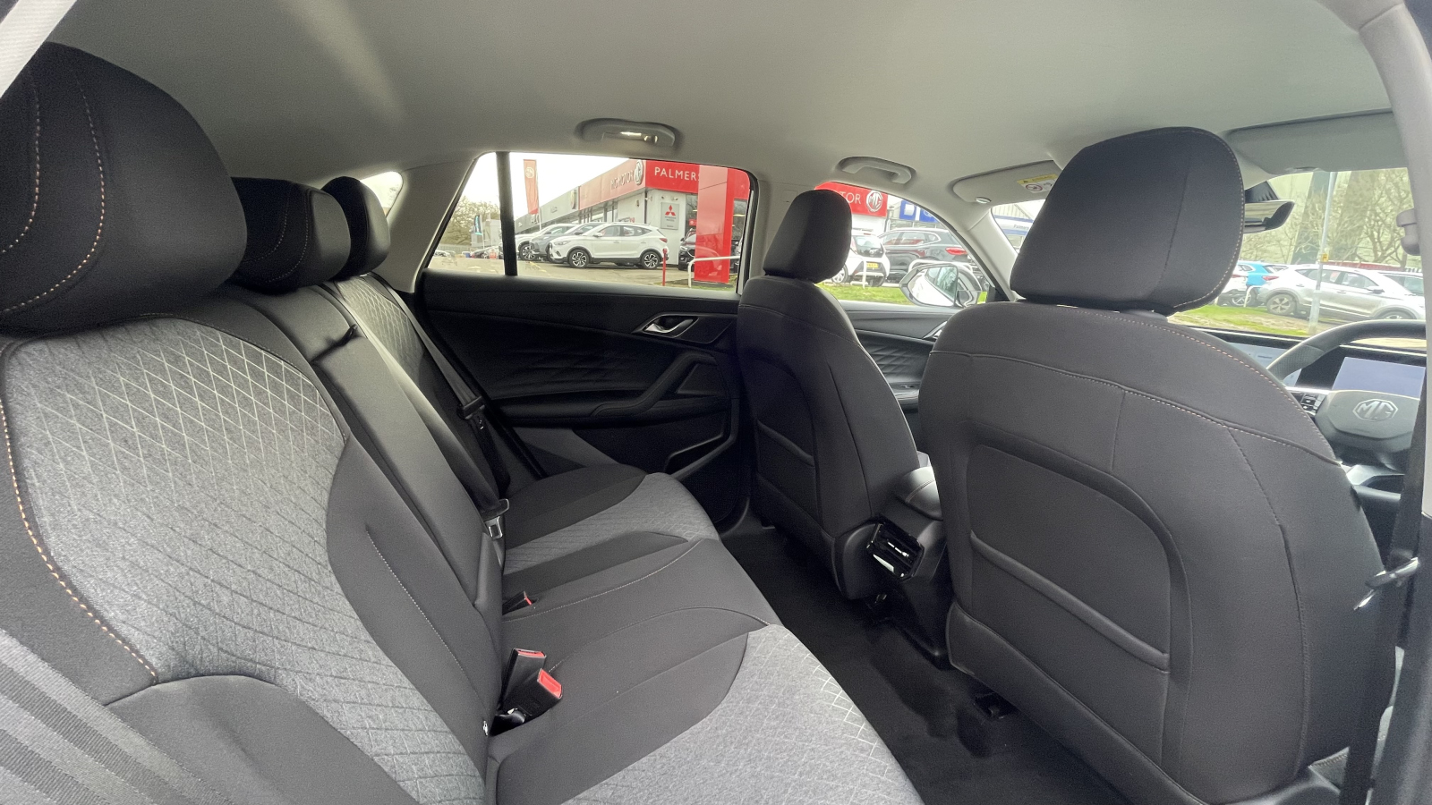 MG Motor UK HS