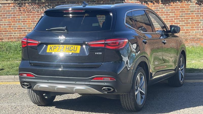 MG Motor UK HS