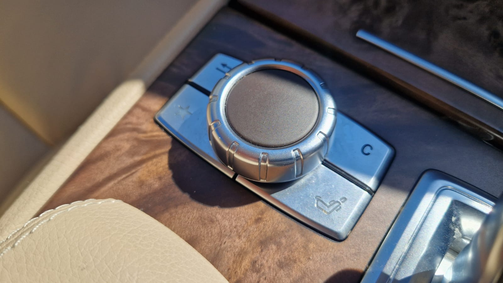 Mercedes-Benz SL Class