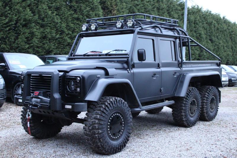 Land Rover Defender 110