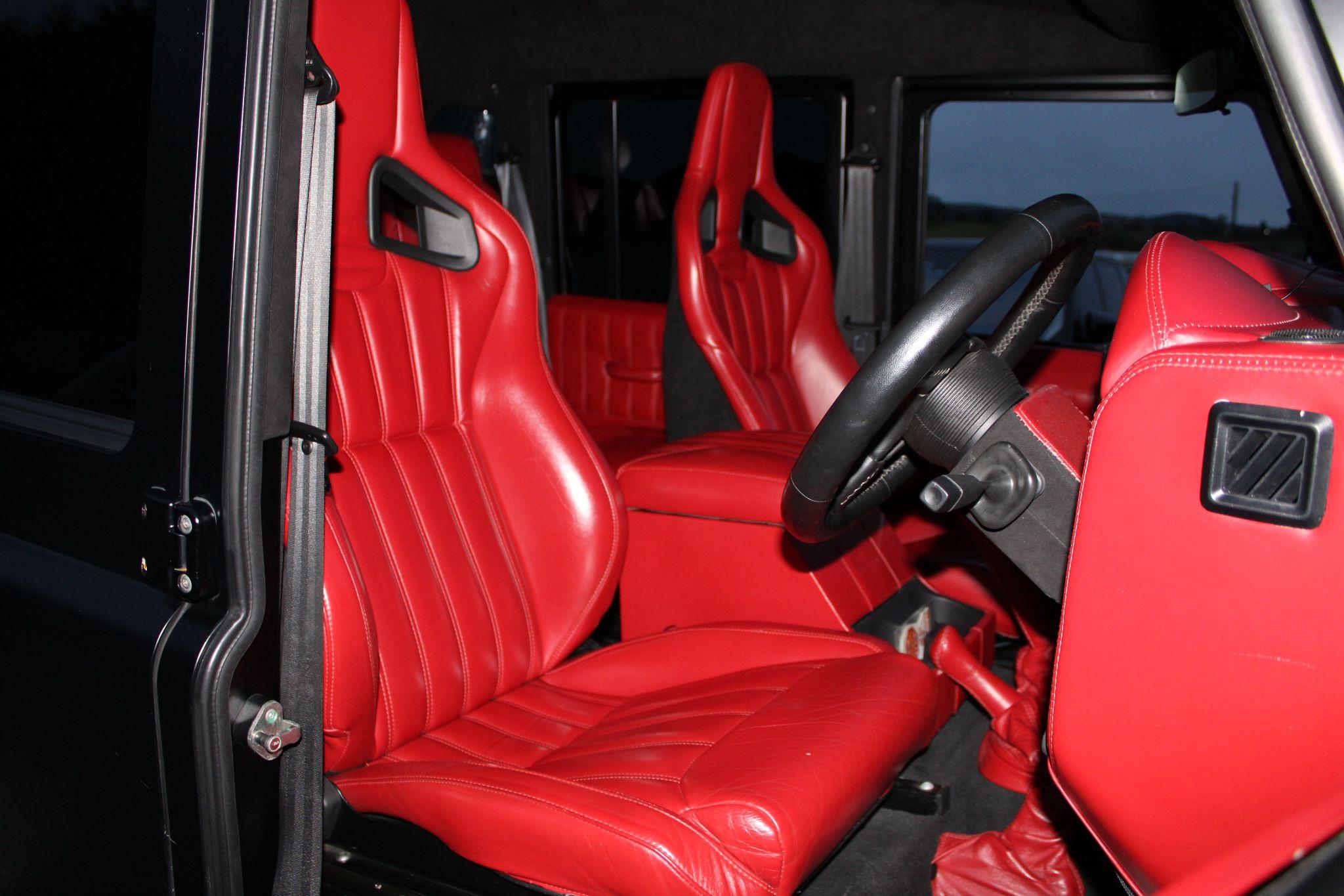 Land Rover Defender 110