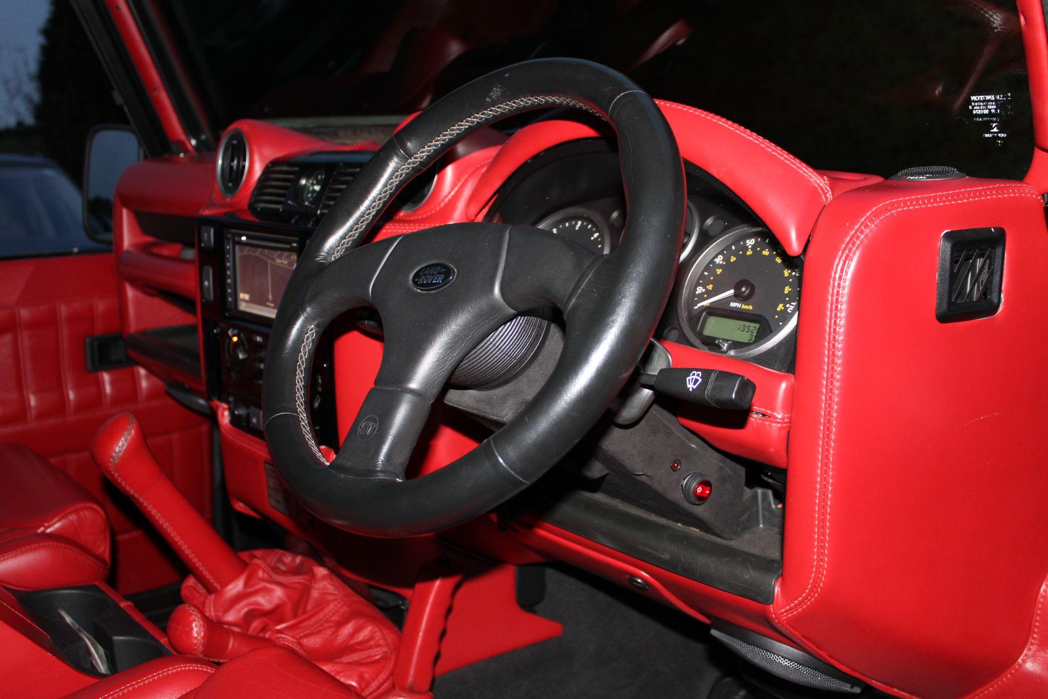 Land Rover Defender 110