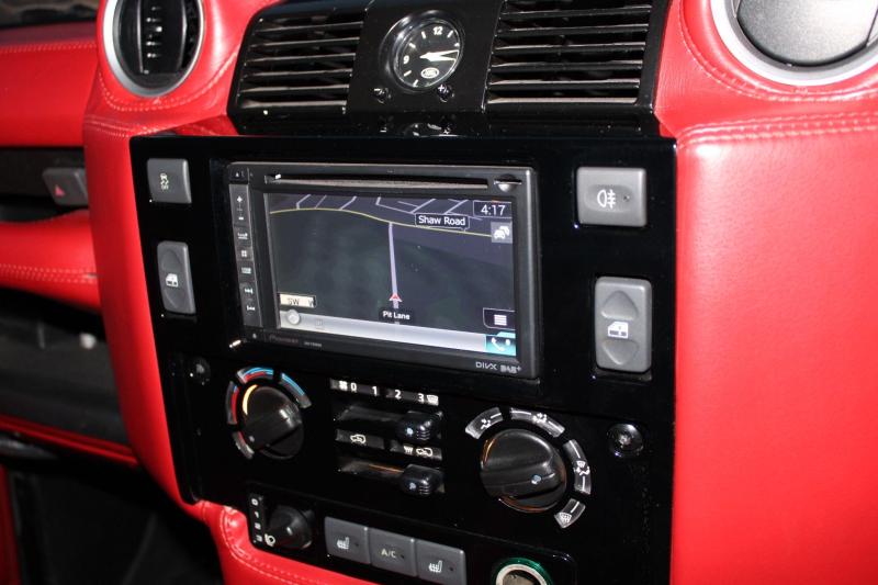 Land Rover Defender 110