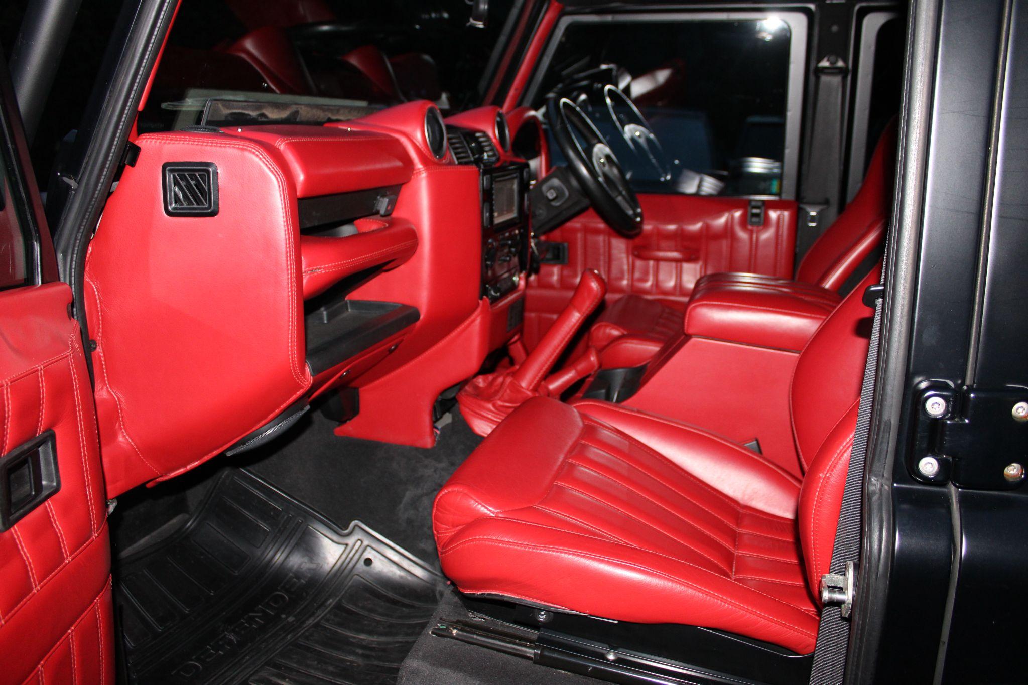 Land Rover Defender 110