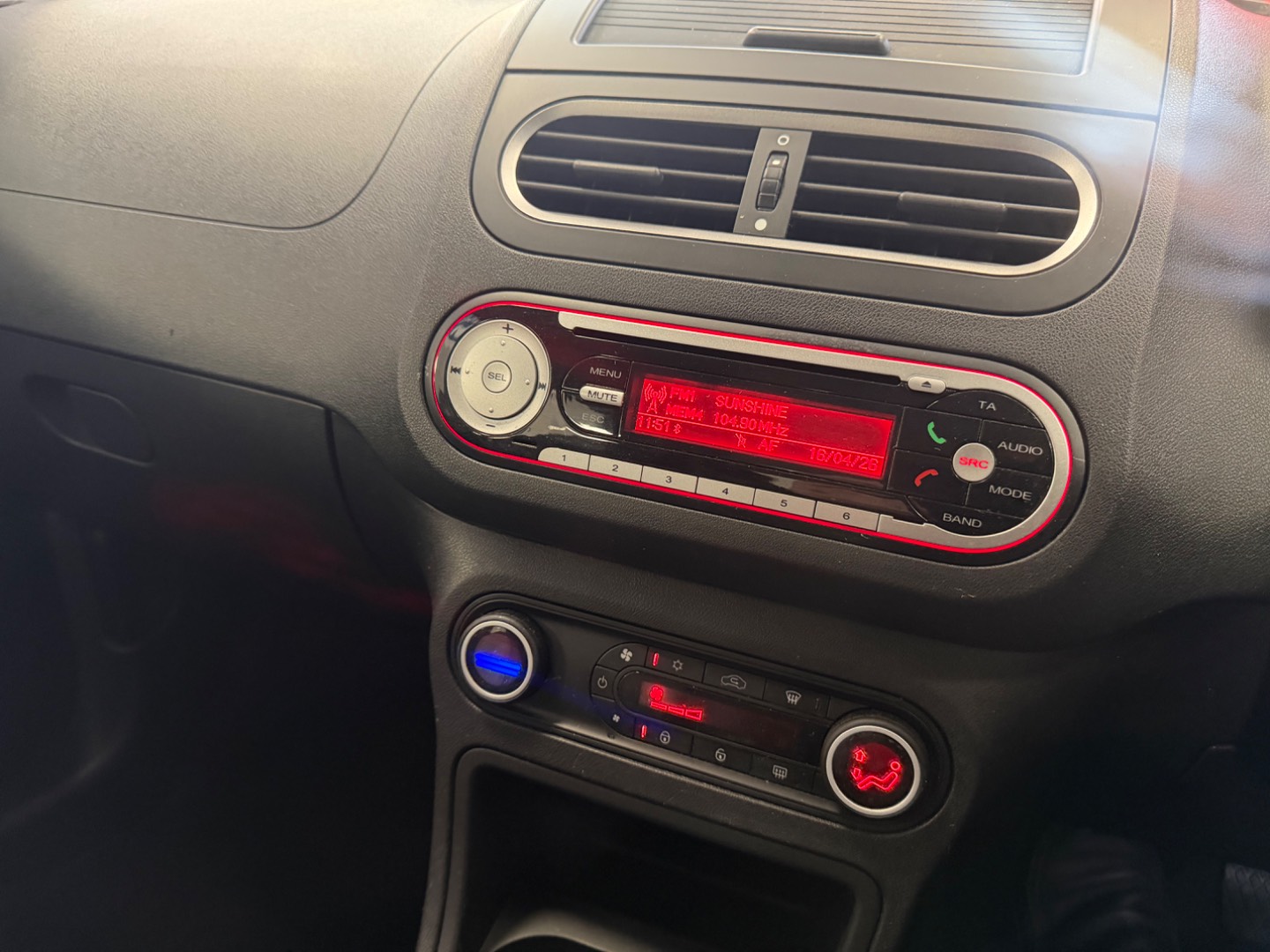 MG Motor UK MG3