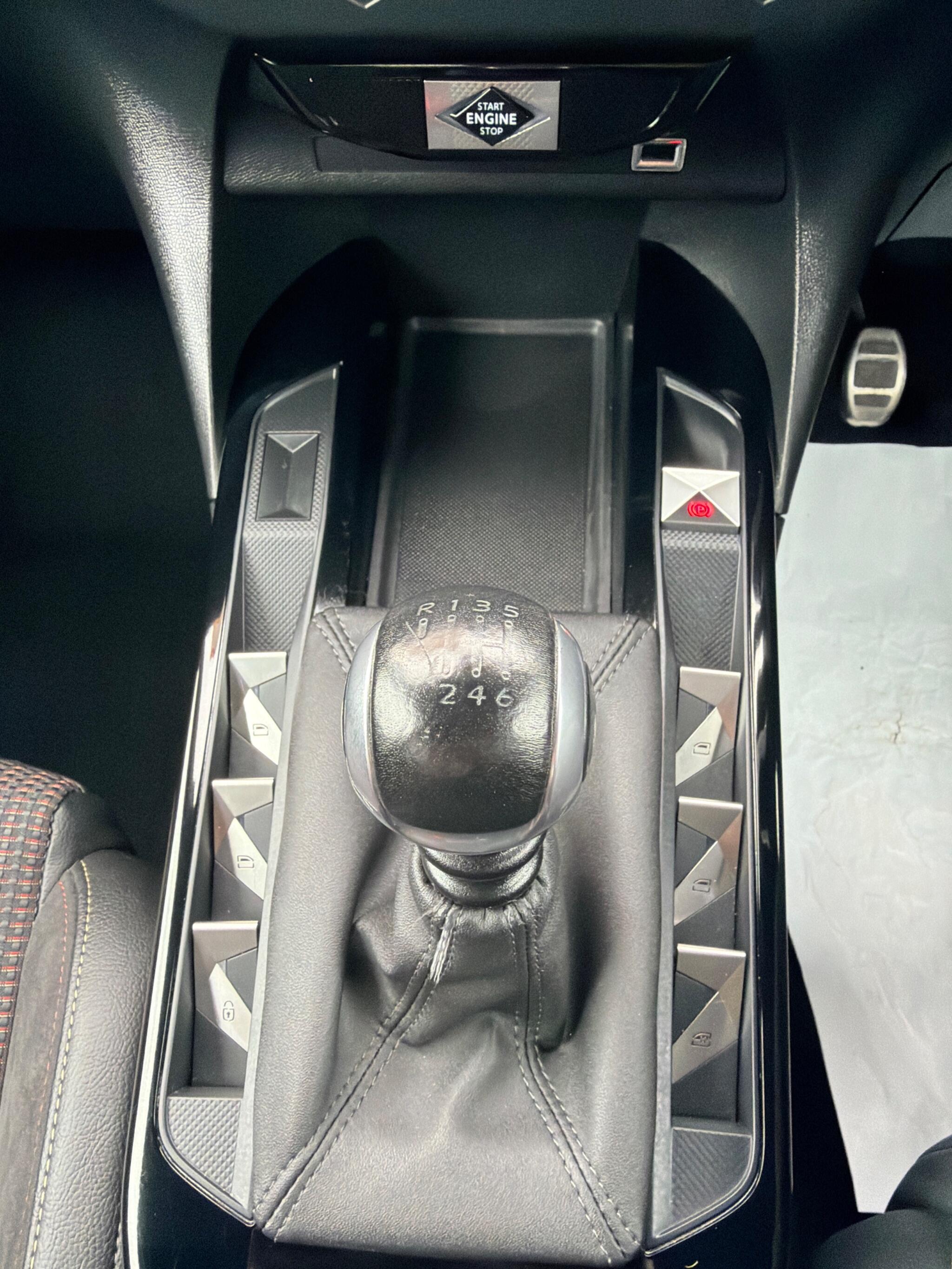 DS AUTOMOBILES DS 3 CROSSBACK