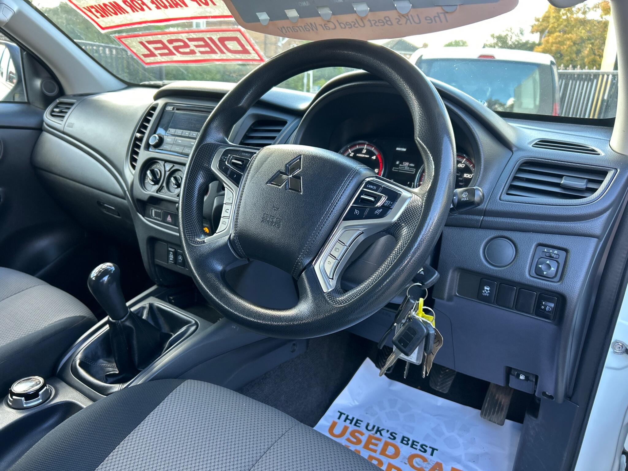 Mitsubishi L200
