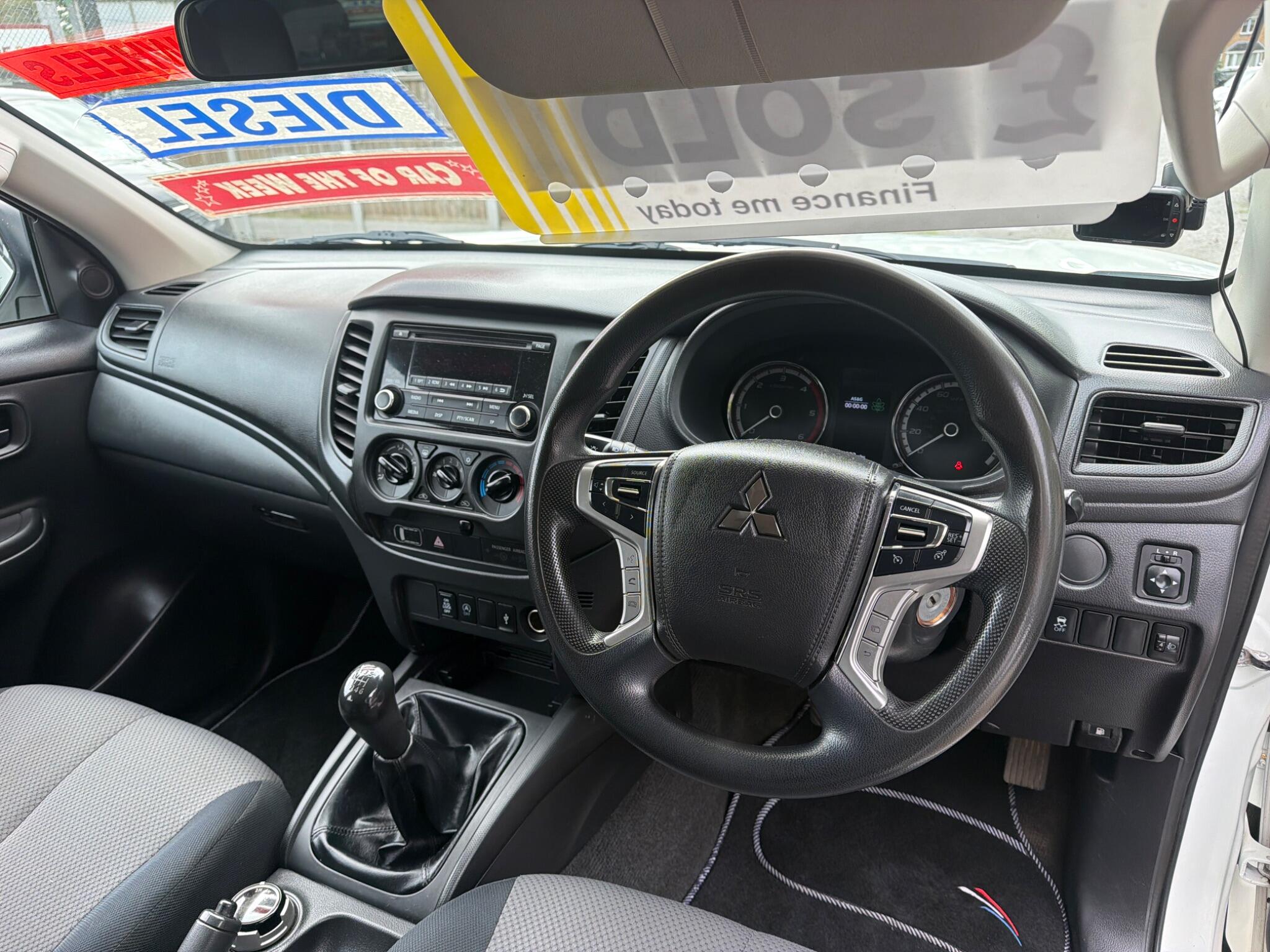 Mitsubishi L200