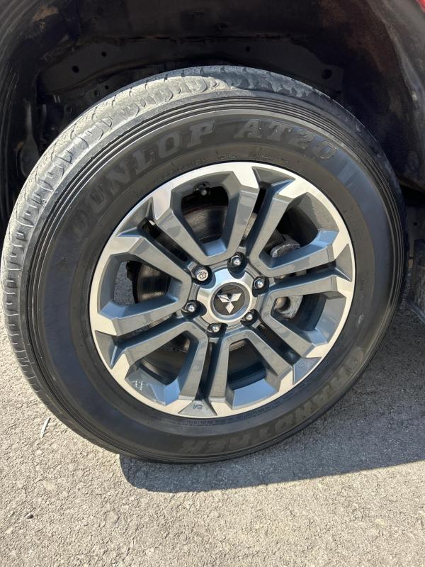 Mitsubishi L200