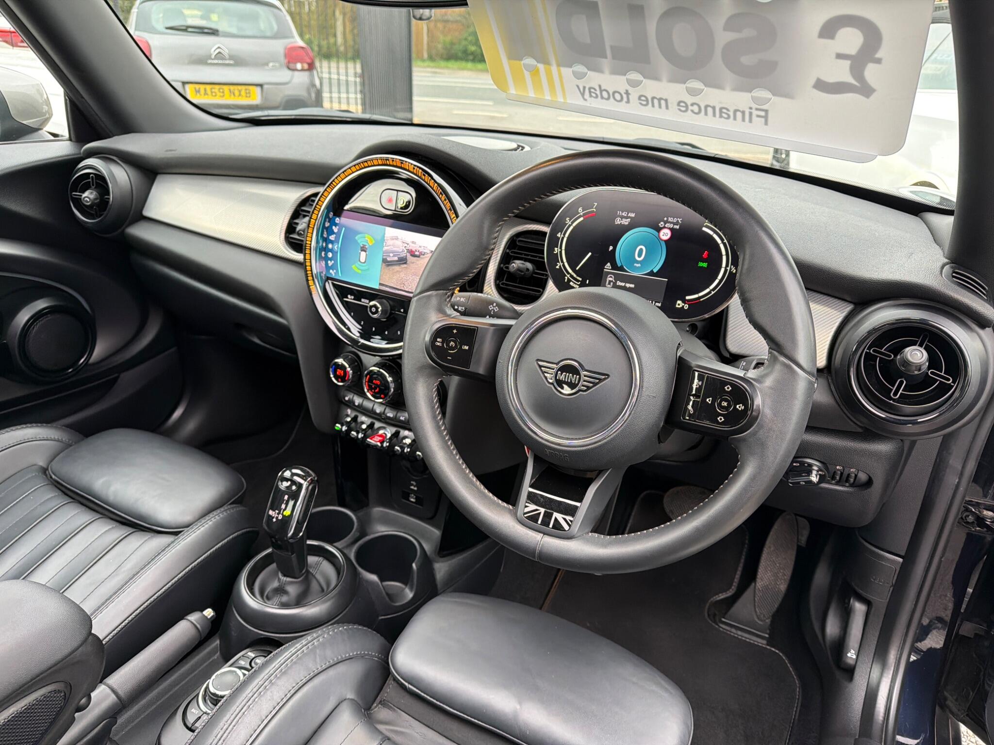 Mini Hatch