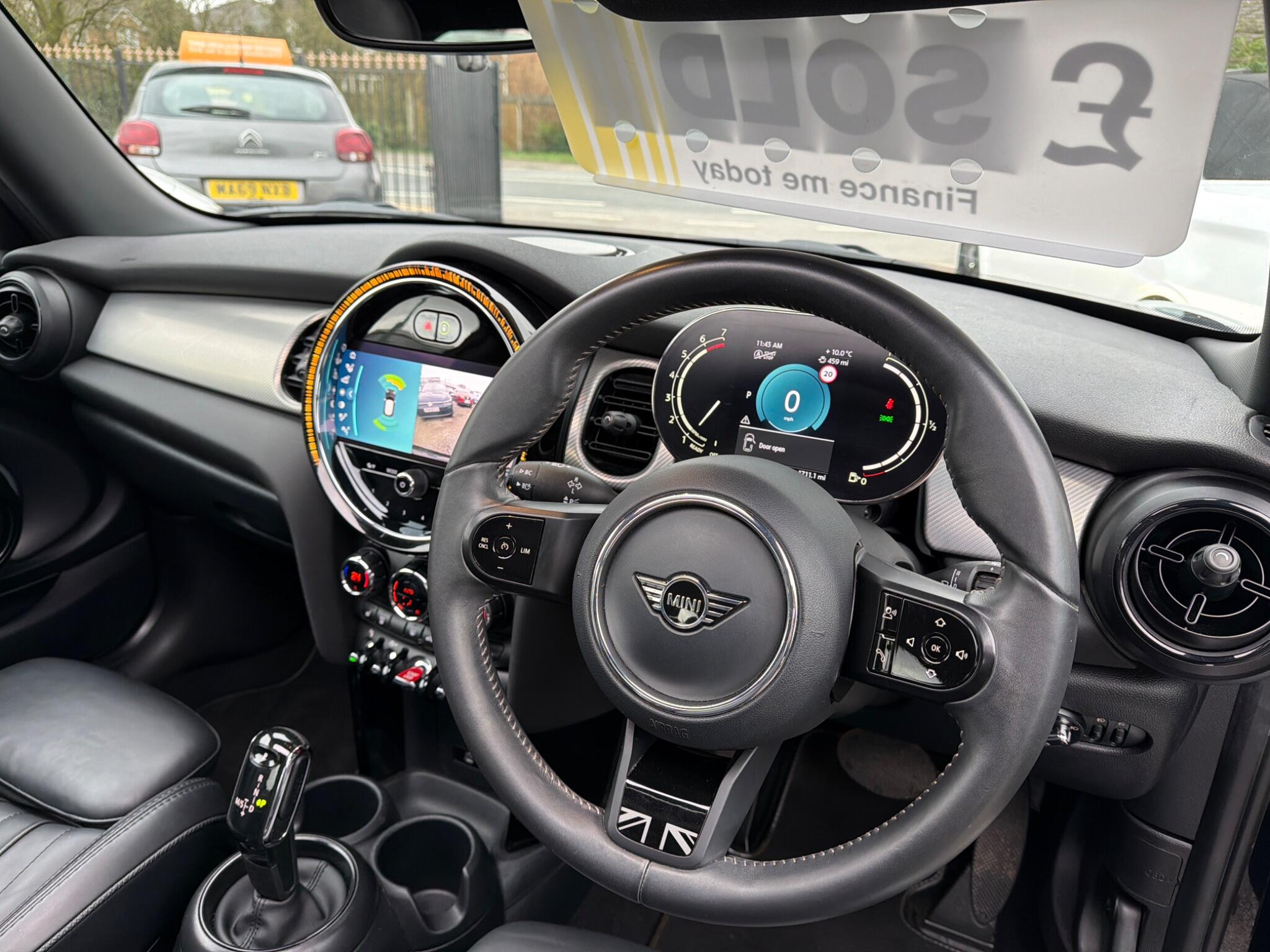 Mini Hatch