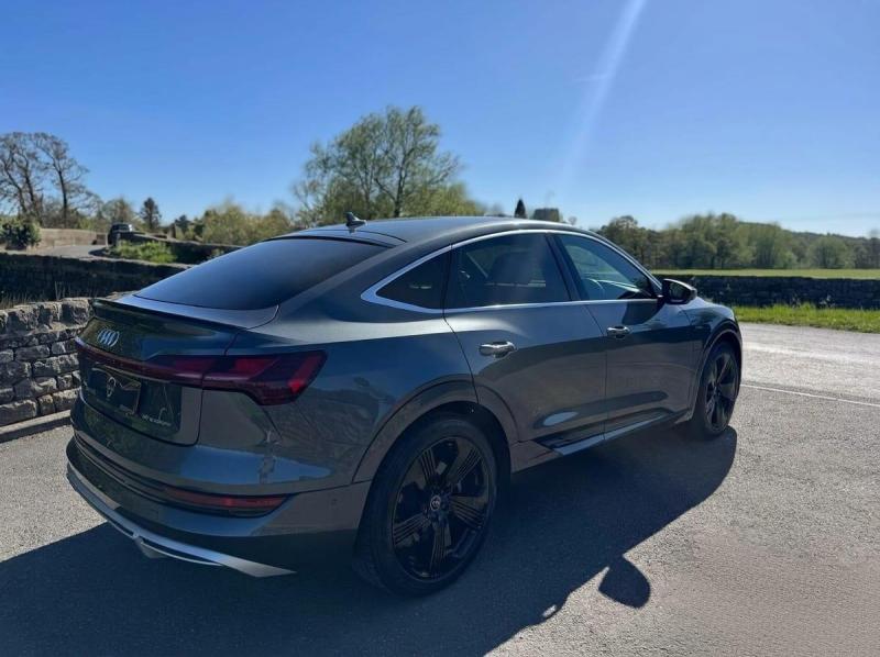 Audi E-tron