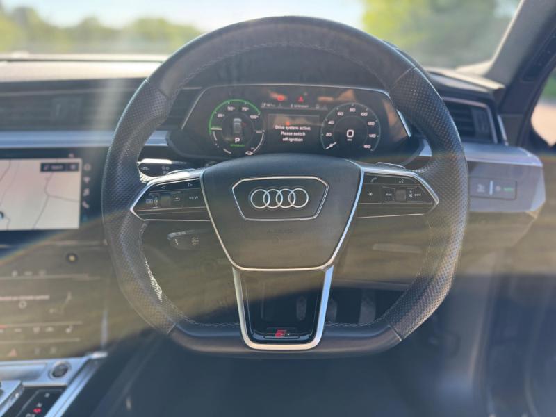 Audi E-tron