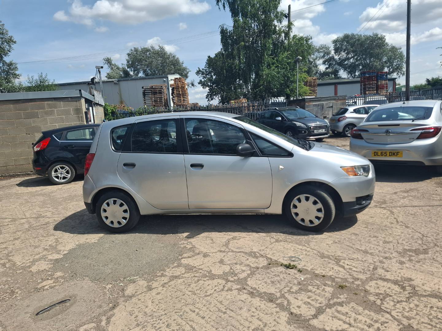 Mitsubishi Colt