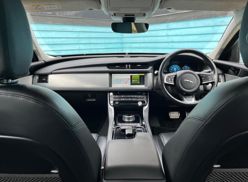 Jaguar XF