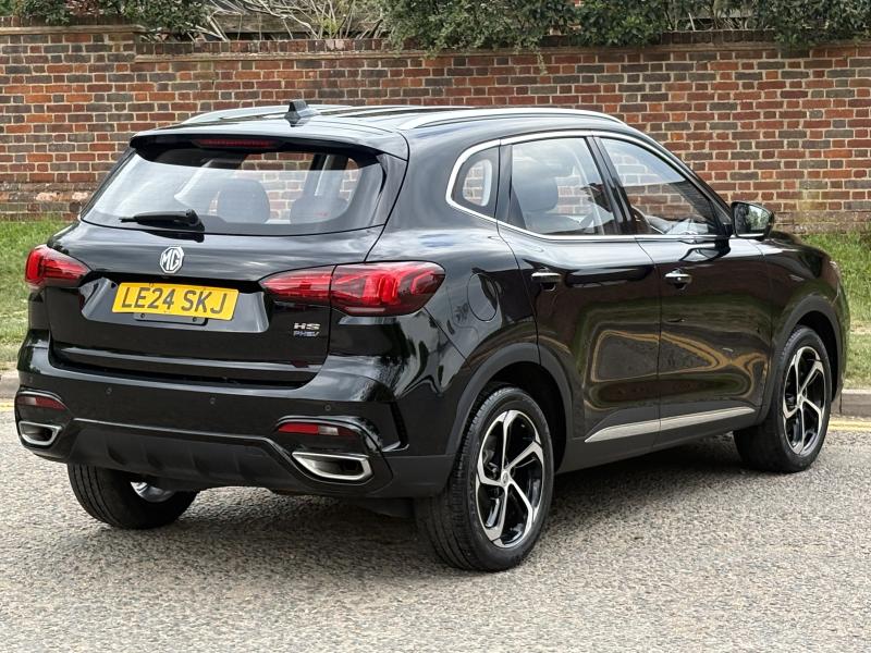 MG Motor UK HS