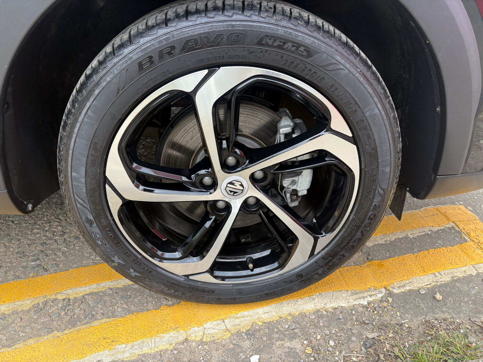 MG Motor UK HS