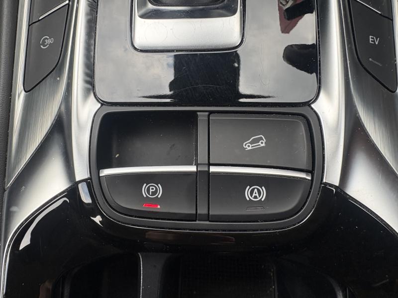 MG Motor UK HS