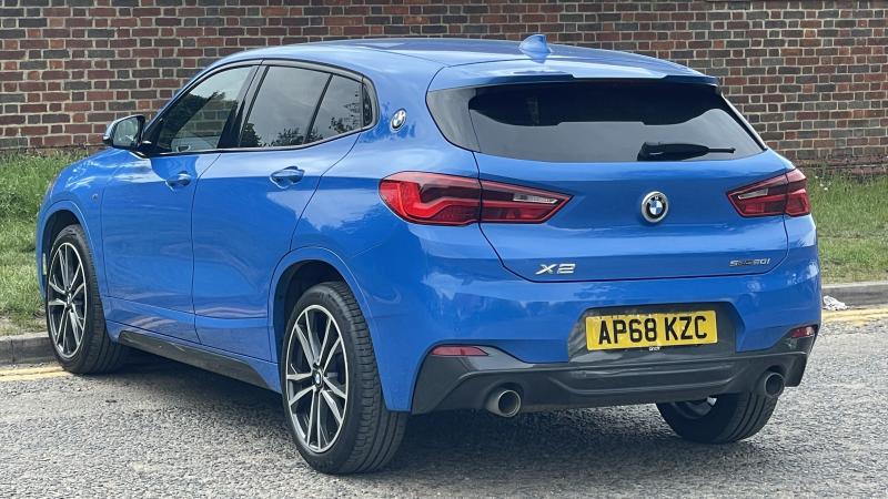 BMW X2