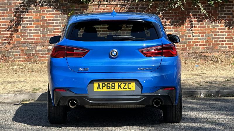 BMW X2