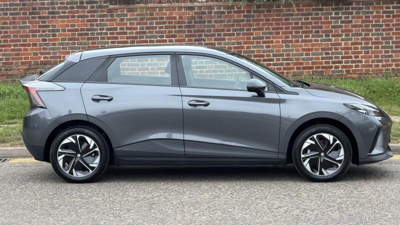 MG Motor UK Mg4