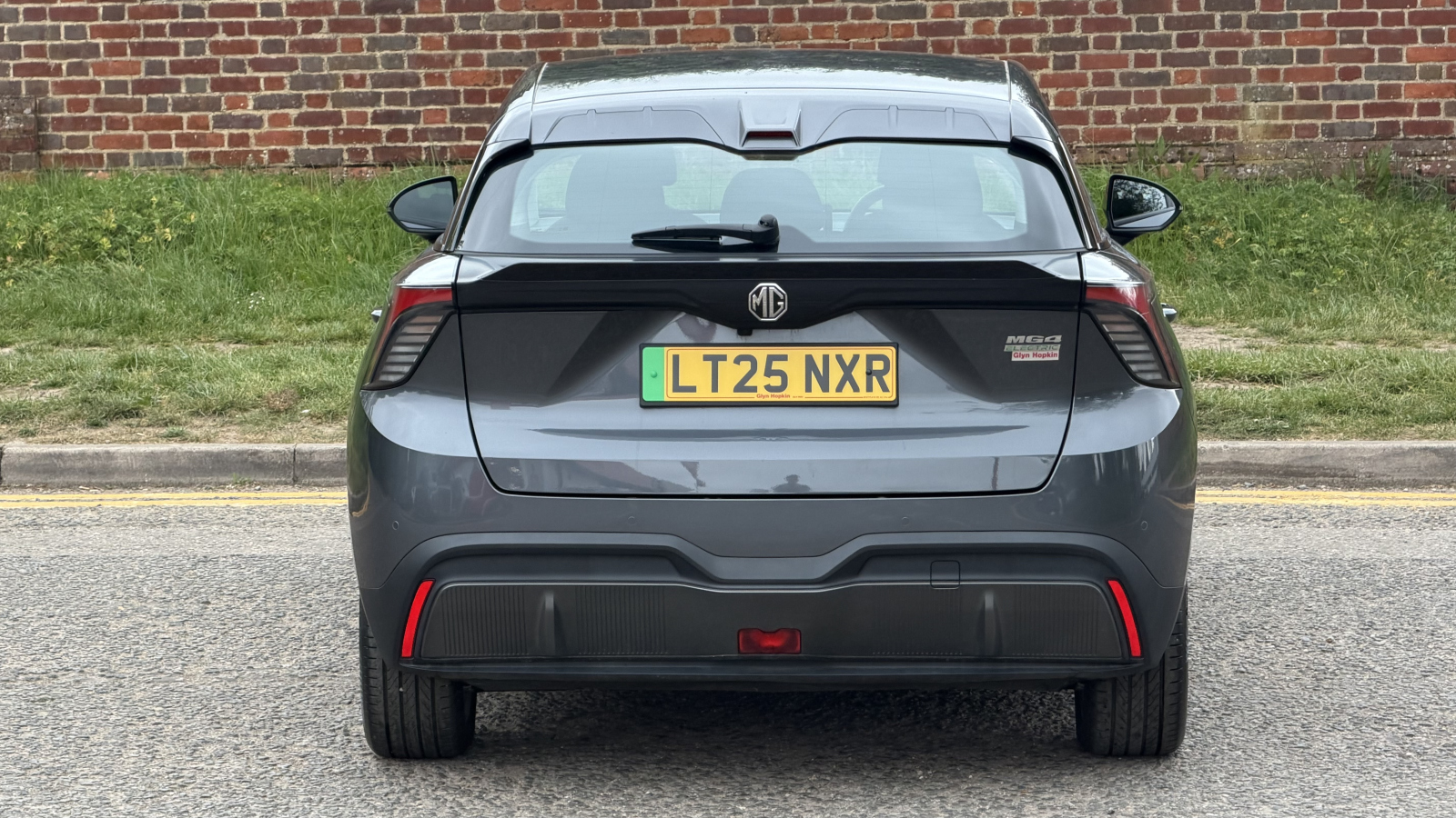 MG Motor UK Mg4