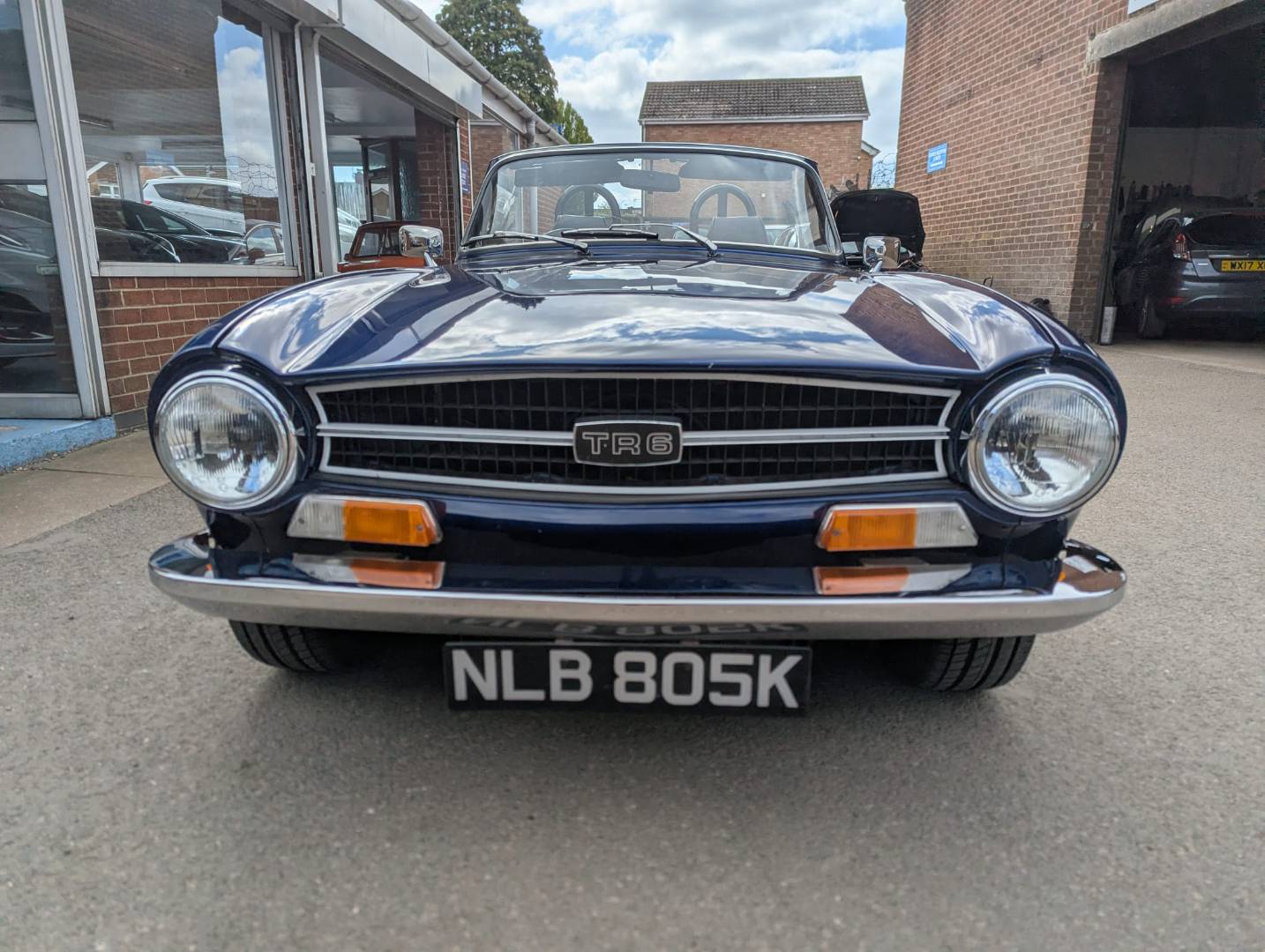 Triumph TR6