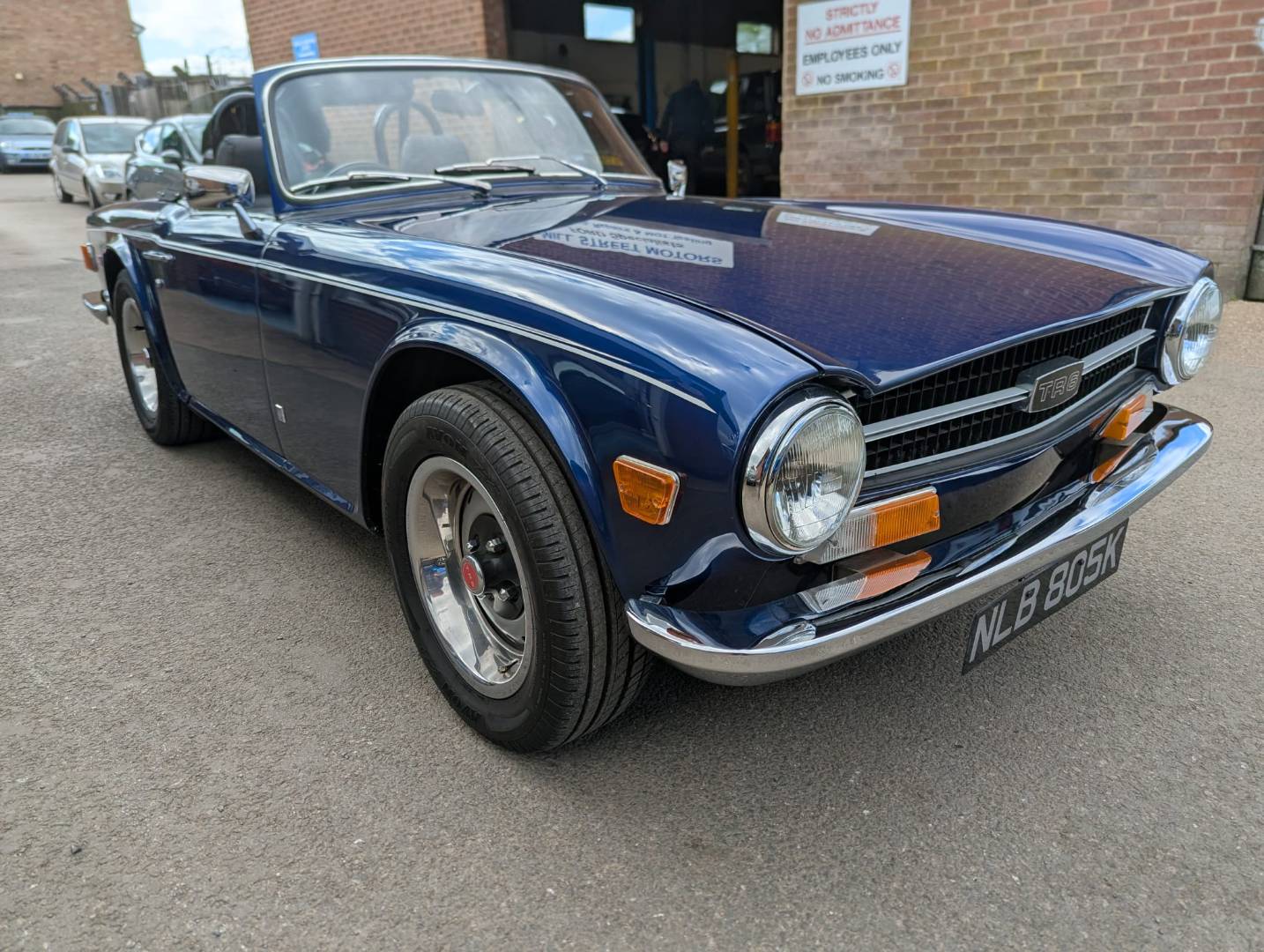 Triumph TR6