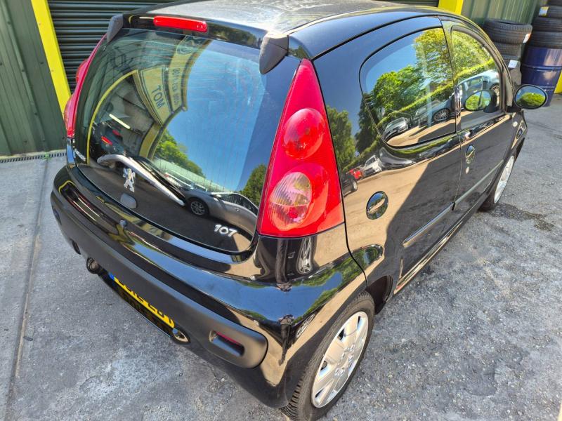 Peugeot 107